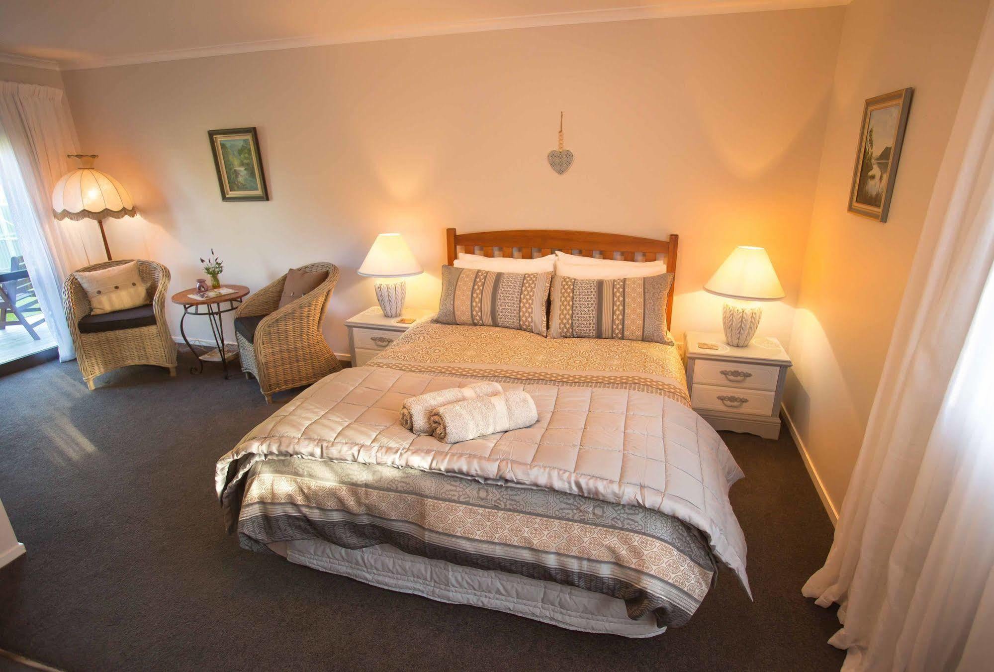 Rolling Hills Country Stay B&B Tauranga Exterior photo