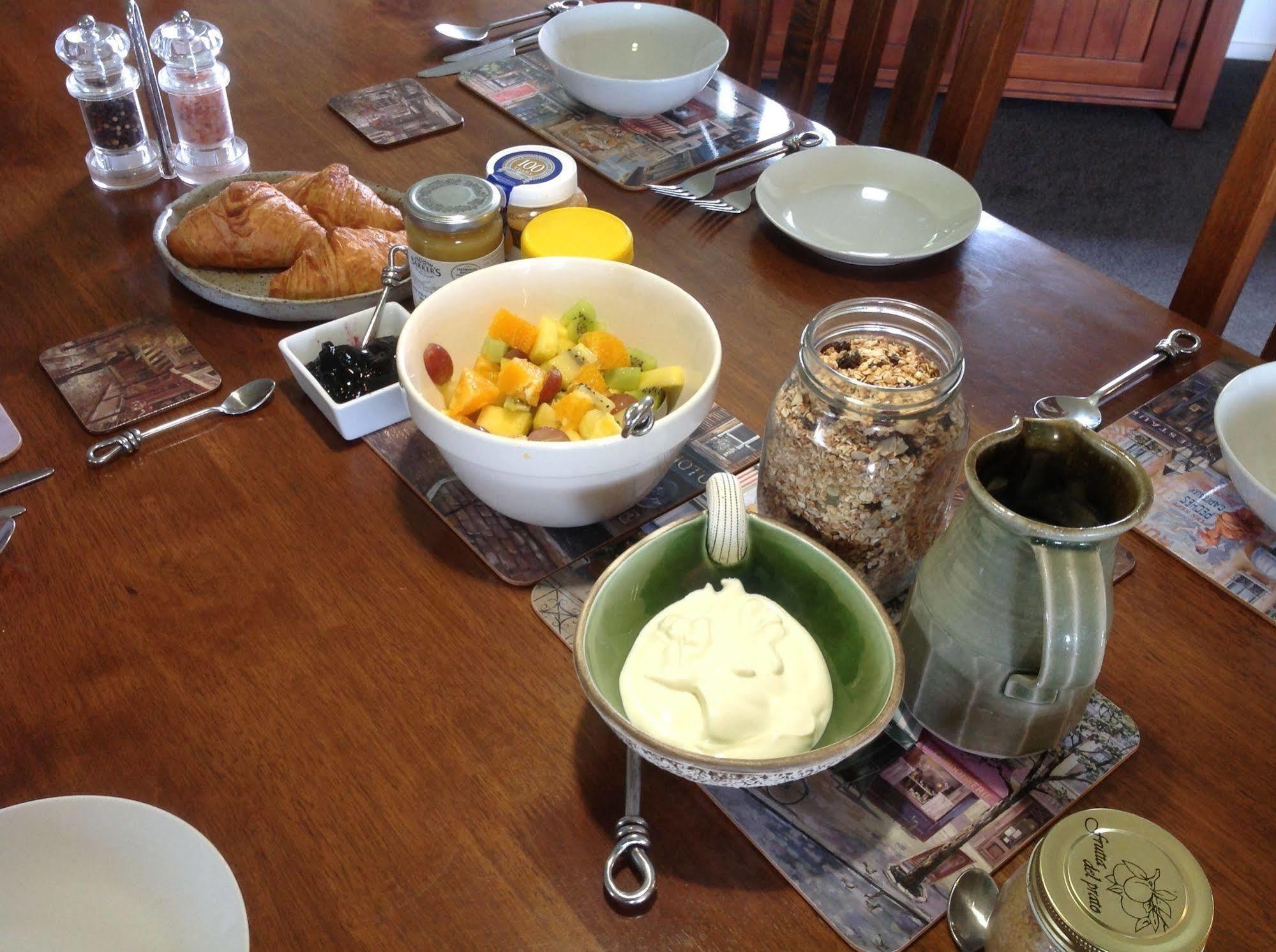 Rolling Hills Country Stay B&B Tauranga Exterior photo